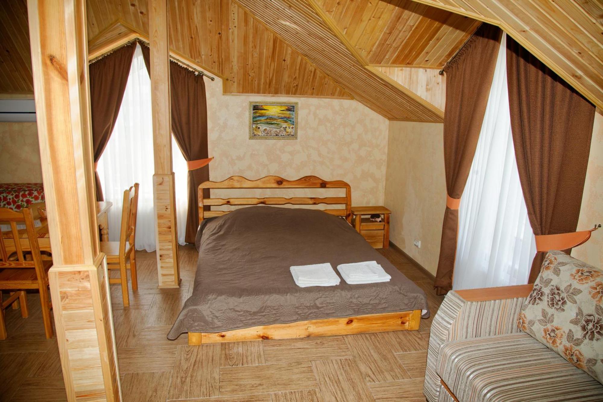 Mini-Hotel Yandrusi Kamianets-Podilsky Extérieur photo